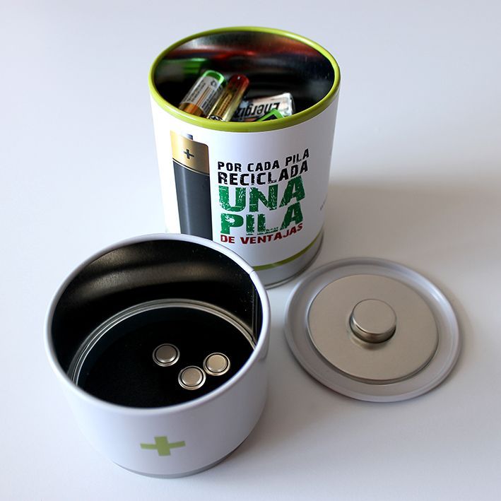Caja-con-pilas - una-pila-de-ventajas